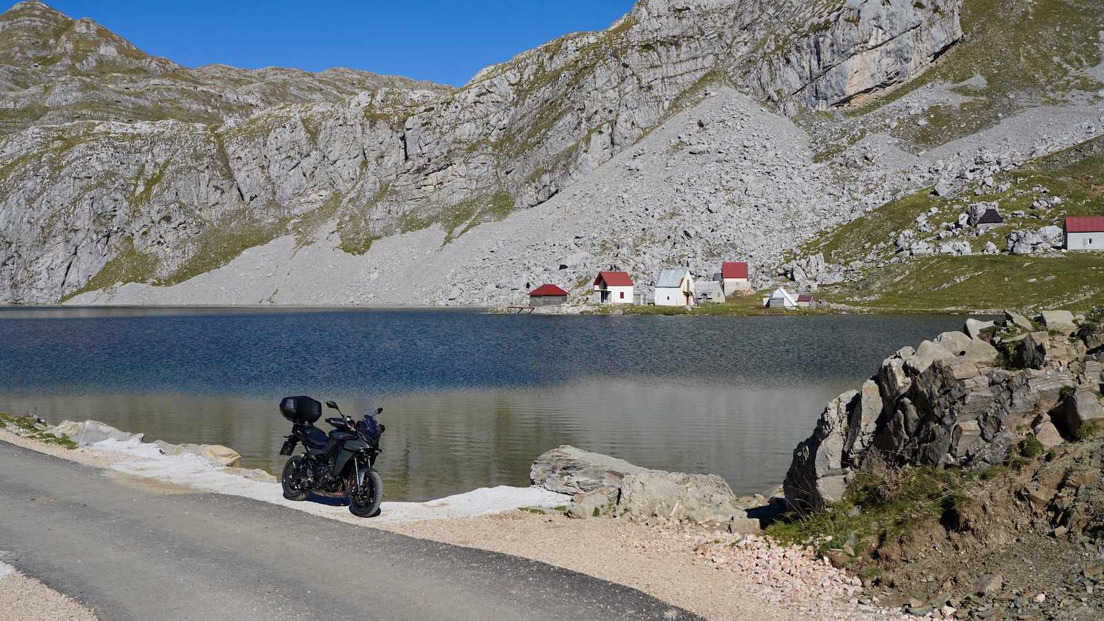 Аренда мото и мототуры в Черногории на новых мотоциклах